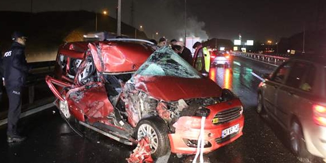 Kocaeli'de trafik kazas: 1 l, 5 yaral