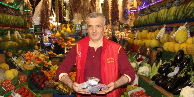 Aşeren eşleri için bu manava koşuyorlar