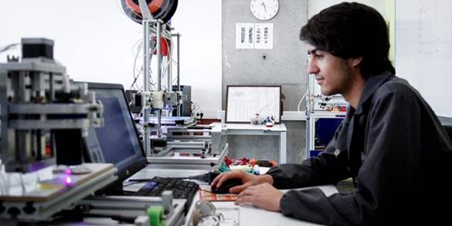 Otomotiv lisesi öğrencileri hem tasarlıyor hem üretiyor