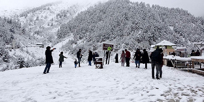 Do�u Karadeniz kara teslim...57 k�y yolu kapand�