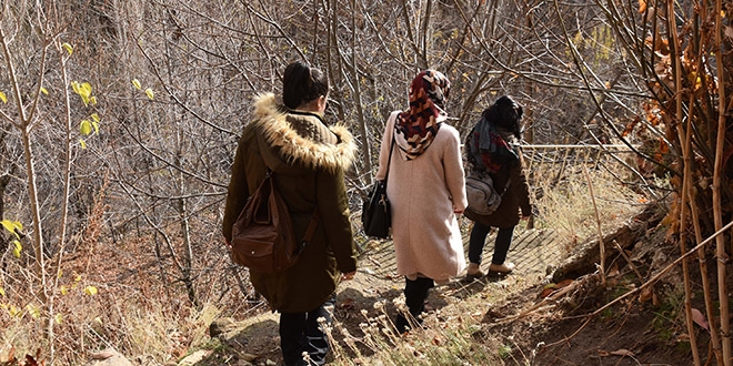 ��retmenler, engelli ��rencilerin aya��na gidiyor