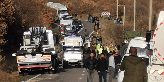 Zırhlı araç devrildi: 13 jandarma personeli yaralı