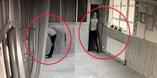 Önce namaz kıldı, ardından imamın telefonunu çaldı