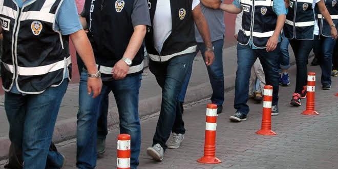 Balıkesir merkezli FETÖ/PDY operasyonunda 8 kişi yakalandı