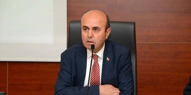 Belediye Başkanı : Ne kadar maaş aldığımı bilmiyorum, çünkü bağışlıyorum..