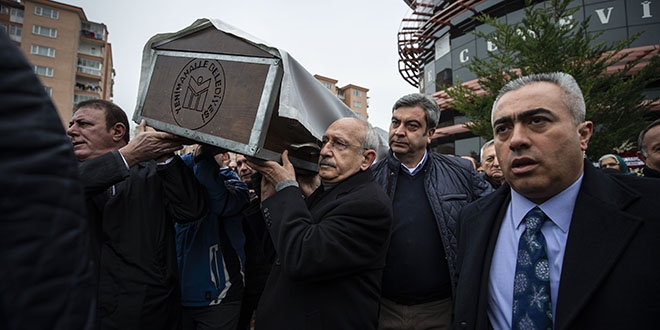 K�l��daro�lu'nun day�s� son yolculu�una u�urland�