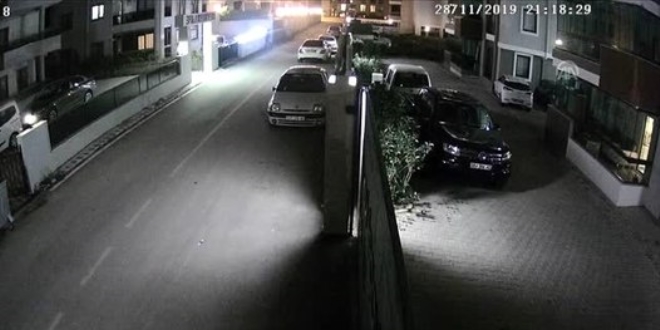 Polis ekipleri 13 bin aracı inceleyerek hırsızları yakaladı