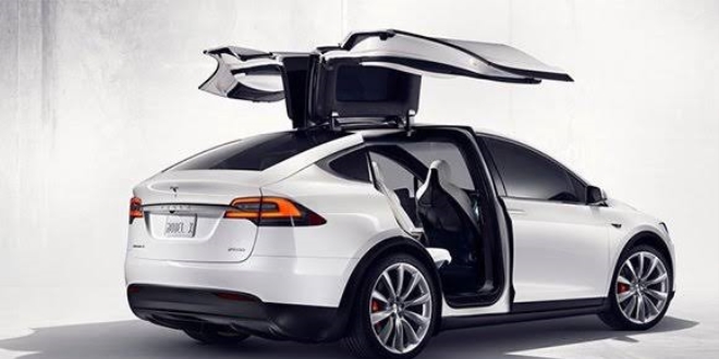 Tesla Model X'e Euro NCAP'ten 5 yldzl ald