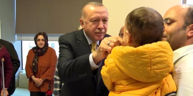 Cumhurbaşkanı Erdoğan, hasta ziyaretlerinde bulundu