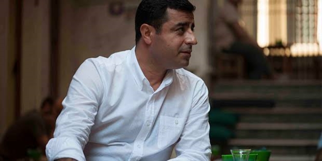 Selahattin Demirtaş yeniden hastaneye kaldırıldı
