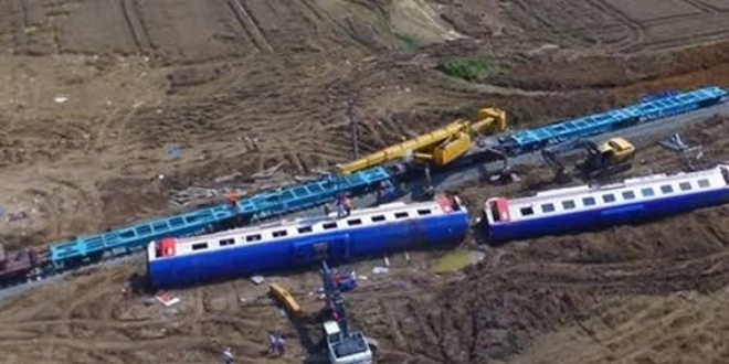 Çorlu'daki tren kazası davasında ara karar
