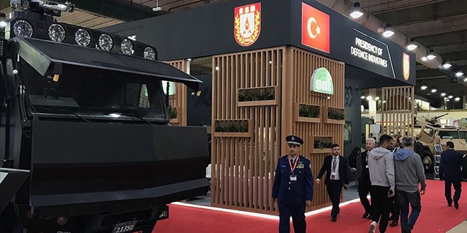 Türk savunma sanayisi gücünü Kuveyt'e taşıdı