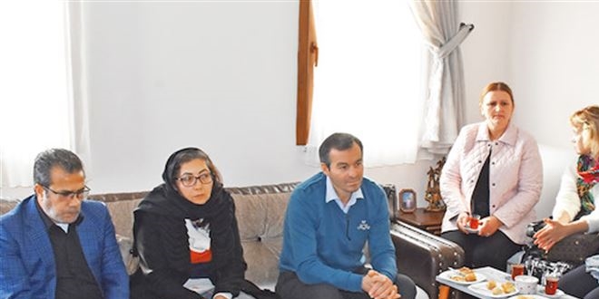 Özgecan'ın babasından Ceren'in ailesine ziyaret