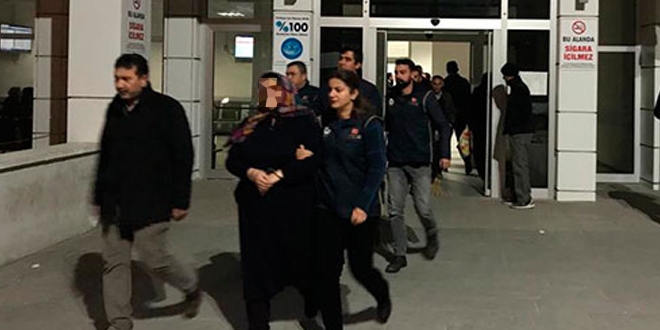 FETÖ şüphelisi öğretmen çift gözaltına alındı