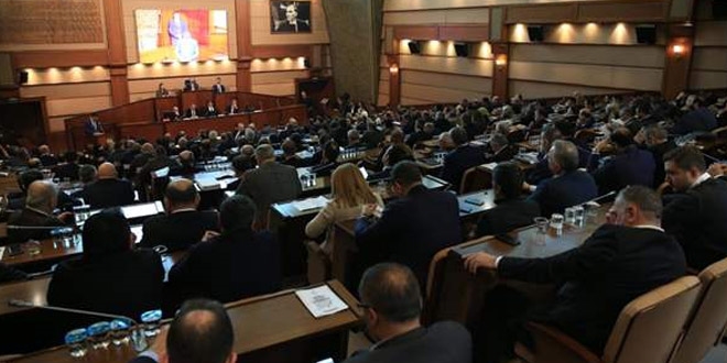 İBB Meclisi'nde kişisel verilerin istenmesi tartışıldı