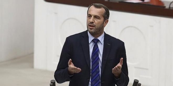 Yeşil sahalardan Meclis sıralarına: Saffet Sancaklı