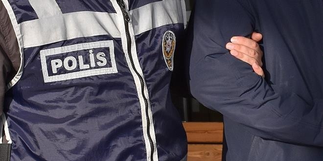 Yunanistan'a kaçarken tekneleri batan 3 FETÖ şüphelisi ile 2 çocuk kurtarıldı