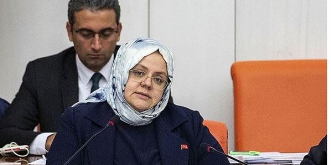 Meclis'te '15 Temmuz şehitleri' iftirasına Bakan Selçuk'tan cevap