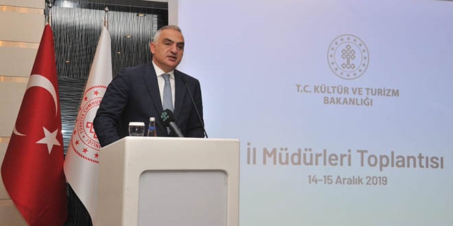 Turizm Bakanı Ersoy, il müdürleriyle bir araya geldi