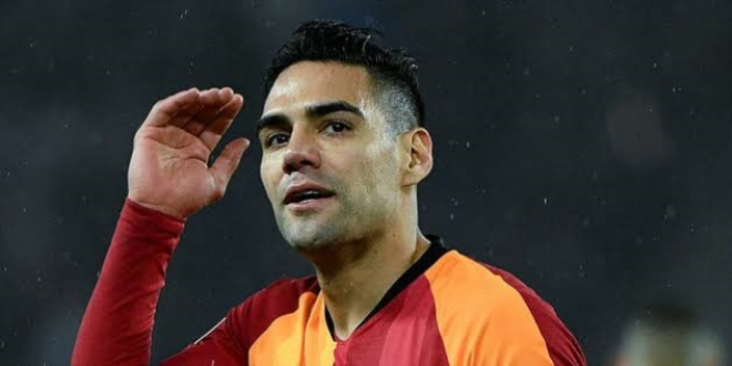 Radamel Falcao 74 gün sonra 11'de