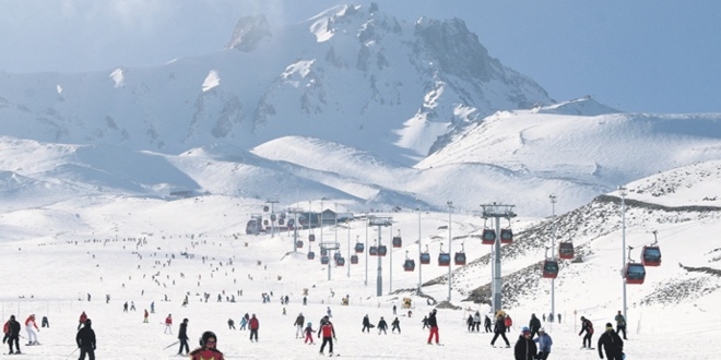 Erciyes'te hafta sonu yoğunluğu