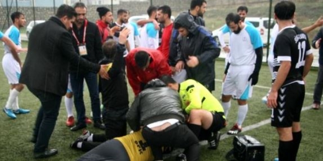 Hakem, kalecinin hayatını kurtardı