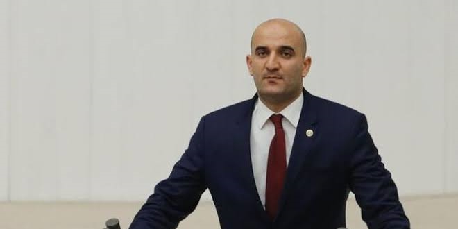 'Öğrencilerin borçları iş bulana kadar ertelenmeli'