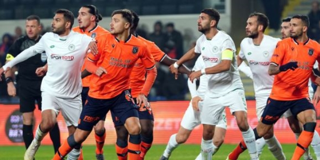 Başakşehir iki haftada 4 puan kaybetti