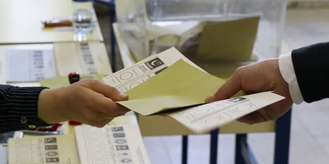 MAK: Bir partiye oy verenlerin yüzde 25'i kararsız