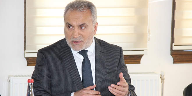 Rekt�r Karada�'dan yanan konakla ilgili a��klama