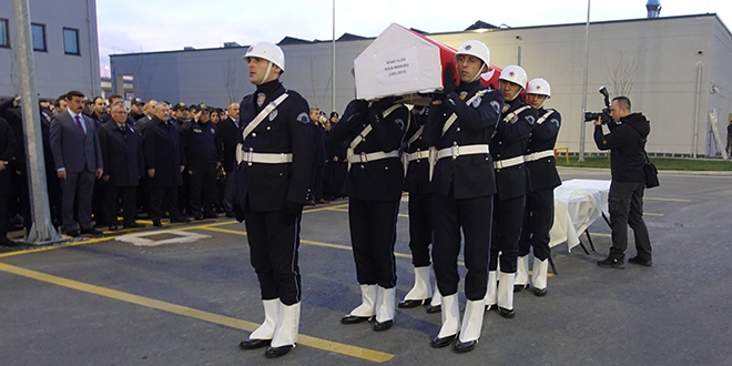 İstanbul'da vefat eden polis memuru için tören
