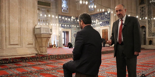 Diyanet'in 'tabure' uygulaması Selimiye Camii'nde başladı