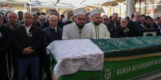 Uludağ'da donarak ölen Mert Alpaslan toprağa verildi