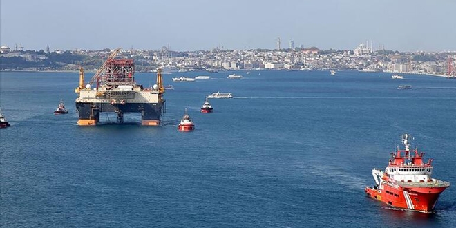 'Boğazlarda gemi trafiğinin oluşturduğu riskler artıyor'