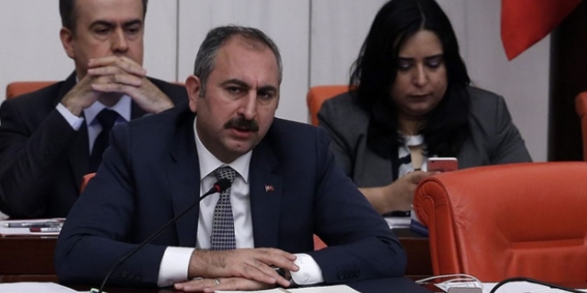 Vekillerden Bakan Gül'e: Kapanan adliyeler açılsın!