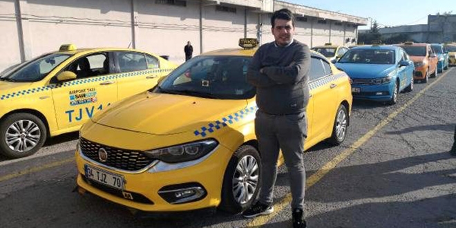 Taksici bulduğu 250 bin lirayı sahibine teslim etti