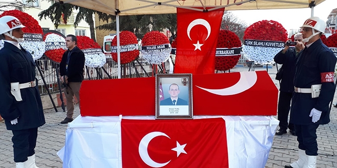 Şehit Uzman Onbaşı Ahmet Tunç toprağa verildi