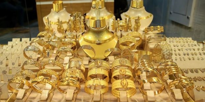 Alt�n haftaya y�kseli�le ba�lad�