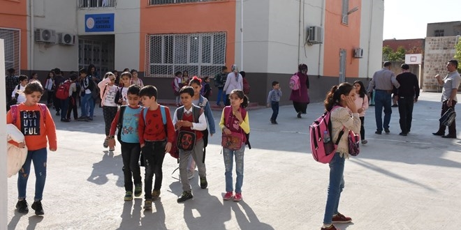 Mersin'de okulların tatil edildiği iddiası