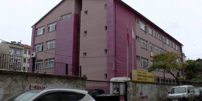 ��rencinin b��akland��� okul �evresinde 'g�venlik' tepkisi