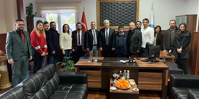 Lisans eğitimini aldığı fakülteye dekan oldu