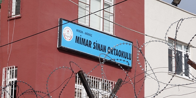 Okulda taciz iddiası...Özel güvenlik görevlisi gözaltında