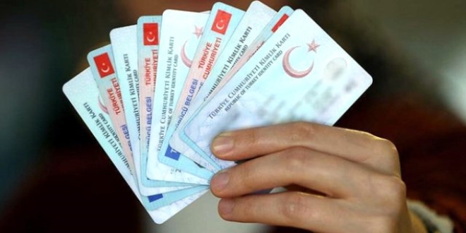 Kimlikleri yenileme süresi yıl sonunda bitiyor mu?