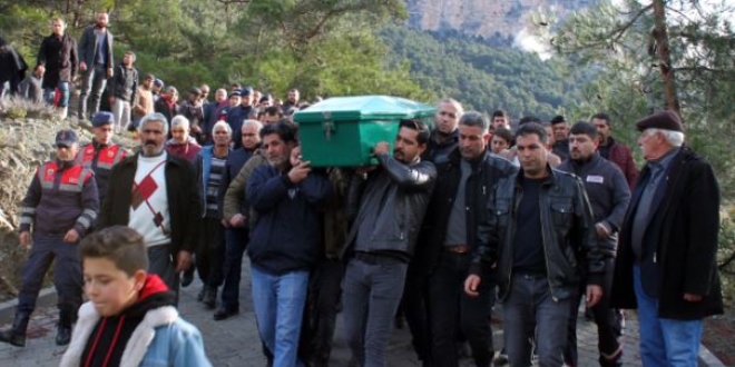 Kazada hayat�n� kaybeden uzman �avu� topra�a verildi