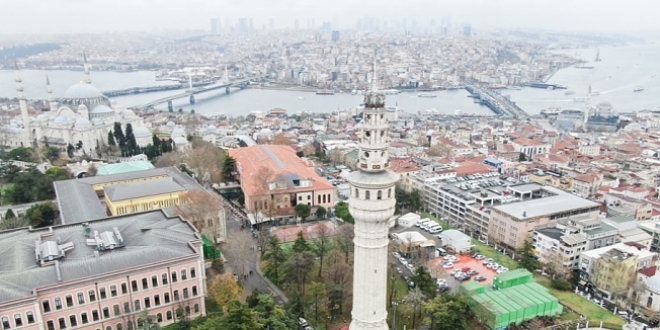 İstanbul'un havasını gösteren kule