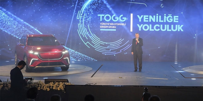 Yerli otomobil tanıtımında Erdoğan kızdı, değiştirin dedi