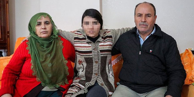Annesinin oturma eylemi sayesinde sıcak yuvasına kavuştu