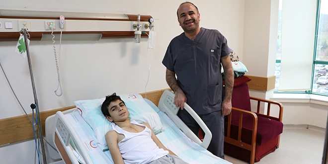 Mermi kalbini par�alad�, hayata tutunmay� ba�ard�