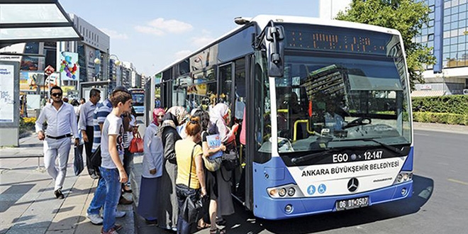 Başkentte toplu taşıma araçları ülke nüfusundan 4 kat fazla yolcu taşıdı