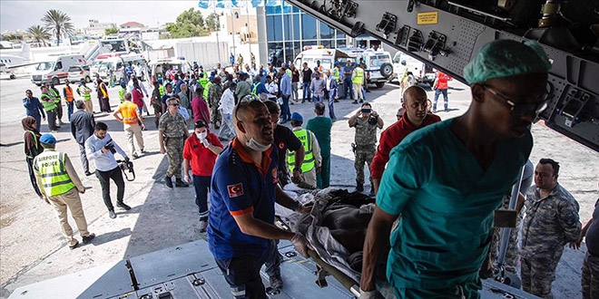 Somali'de yaralanan 16 kişi Türkiye'ye getiriliyor